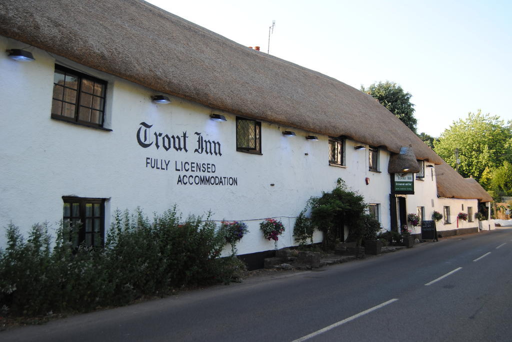 The Trout Inn Tiverton  Eksteriør bilde